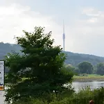 Apartment An Der Elbe Dresden